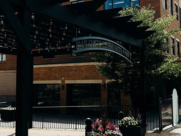 Landmark Apartments — Photo 22