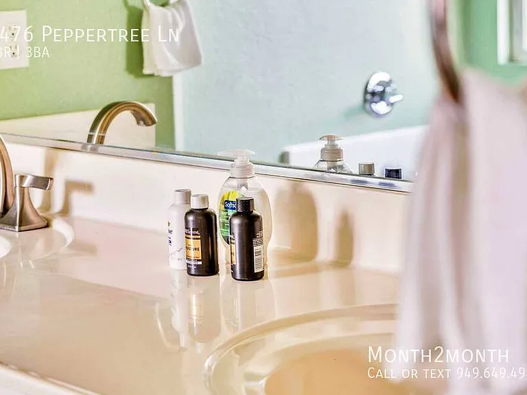 7476 Peppertree Ln — Photo 34