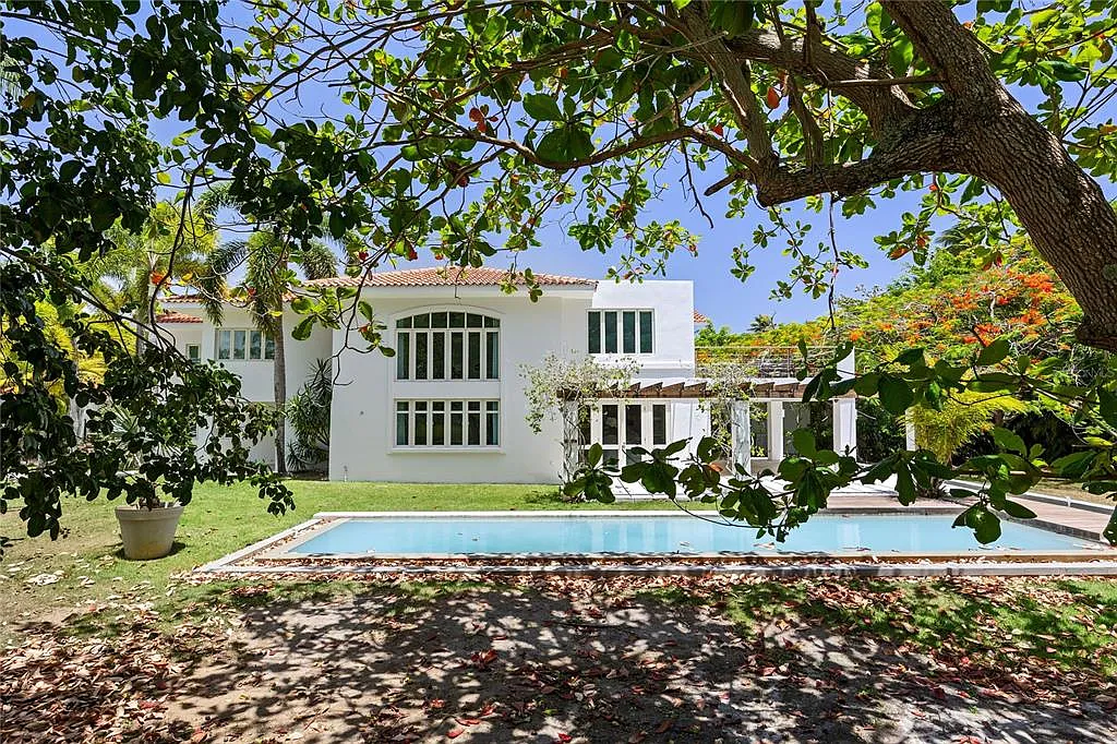 5 bed, 4.5 bath, 4224 sqft, $30,000 — Photo 1