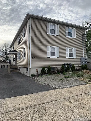 Floor plan 347 Washington Ave - 2L