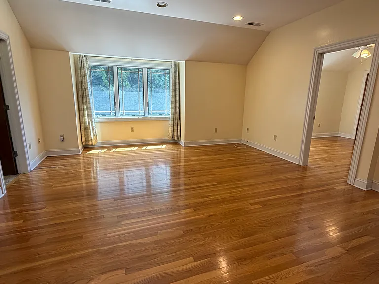 5 Candlewood Ct — Photo 4