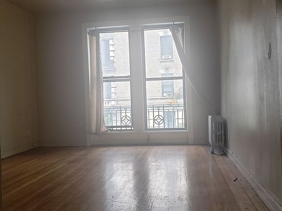 5th image of 435 Fort Washington Ave APT 3F