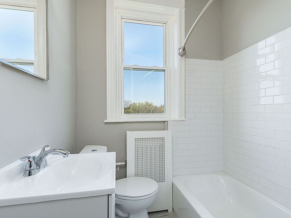 4th image of 2217 N 51st St APT A7
