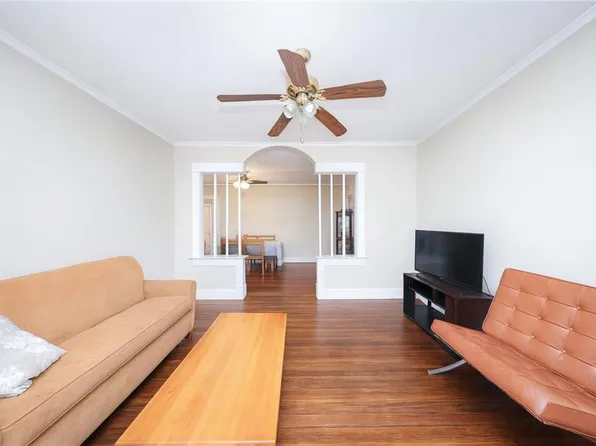 208 Saint Mary's Avenue image 15 of 47