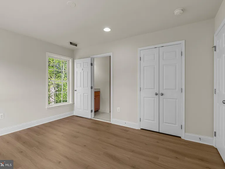 9724 Centennial Meadows Ln — Photo 23