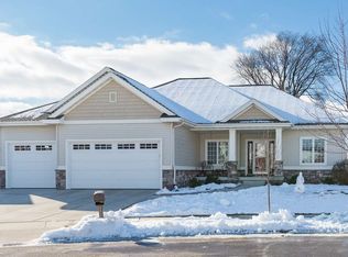1204 Stone Edge Ct, Waunakee, WI 53597