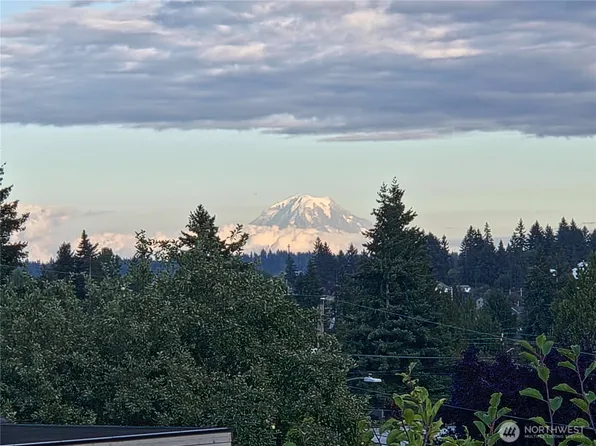 2915 17th st, Bremerton, WA 98312