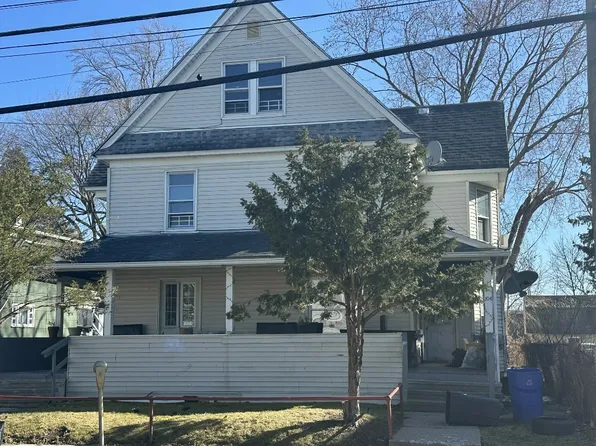 1104 Monroe St, Endicott, NY 13760