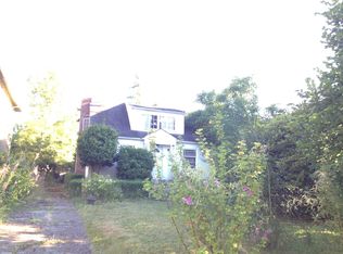 1217 NE 103rd St, Seattle, WA 98125