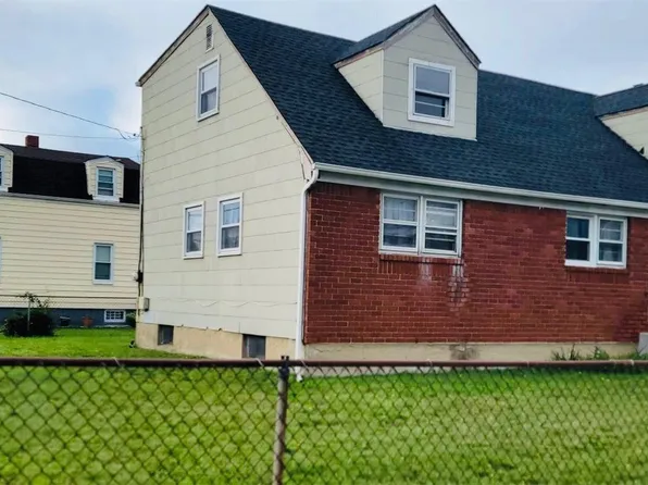 664 Beck Street, Uniondale, NY 11553