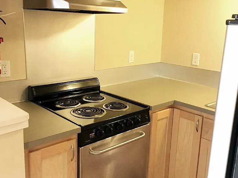 434 E 13th Ave #1 — Photo 3