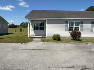 206 Angus Ln, Richlands, NC 28574