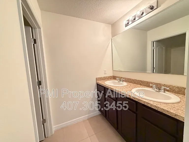 131 Bella Dr — Photo 23