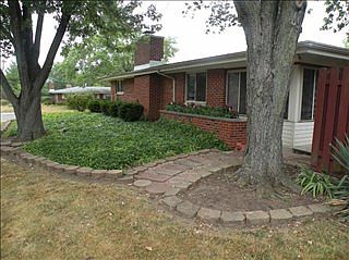 3rd image of 3201 Claar Ave