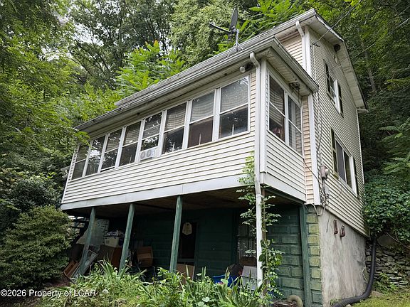 2nd image of 1459 W Main St