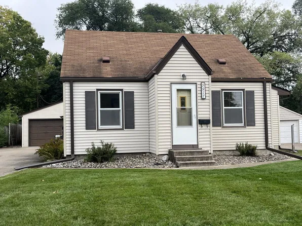 9917 Pleasant Ave S, Bloomington, MN 55420