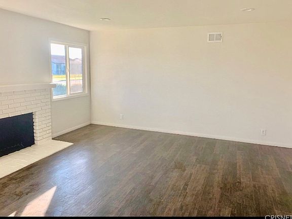 4th image of 1365 Elmwood St
