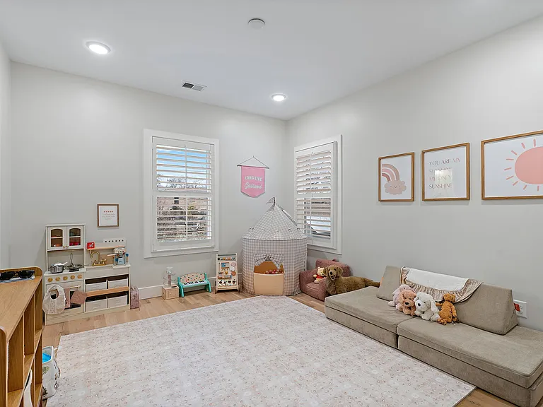 6462 Thunderbird Dr — Photo 24