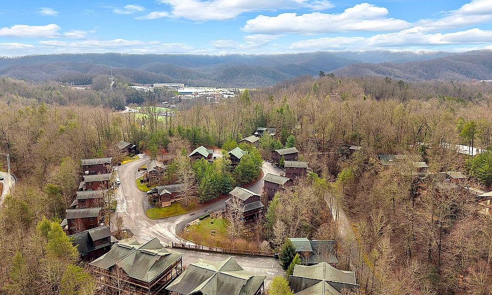833 Spirit Loop Way, Gatlinburg, TN 37738 | Zillow