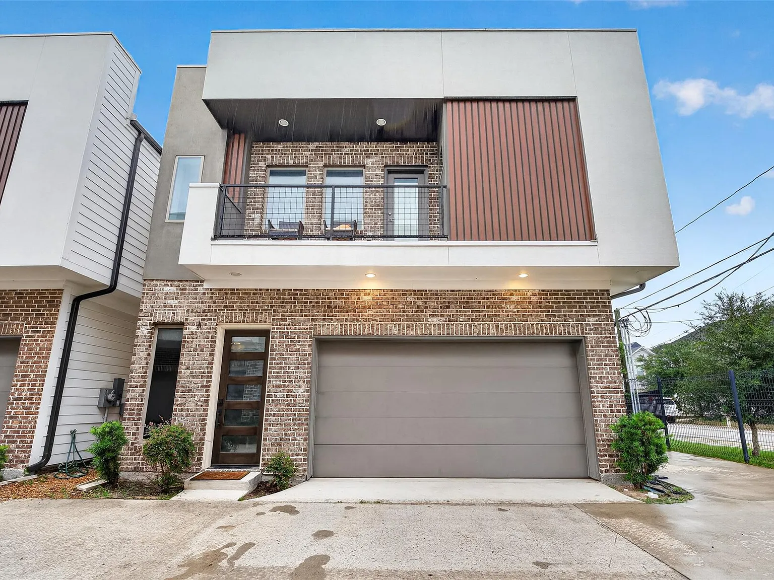 3 bed, 3.5 bath, 1734 sqft, $4,500 — Photo 1