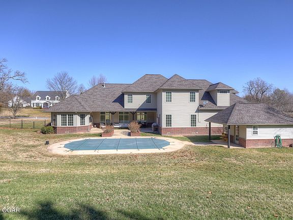 5th image of 3502 Cedar Ridge Rd