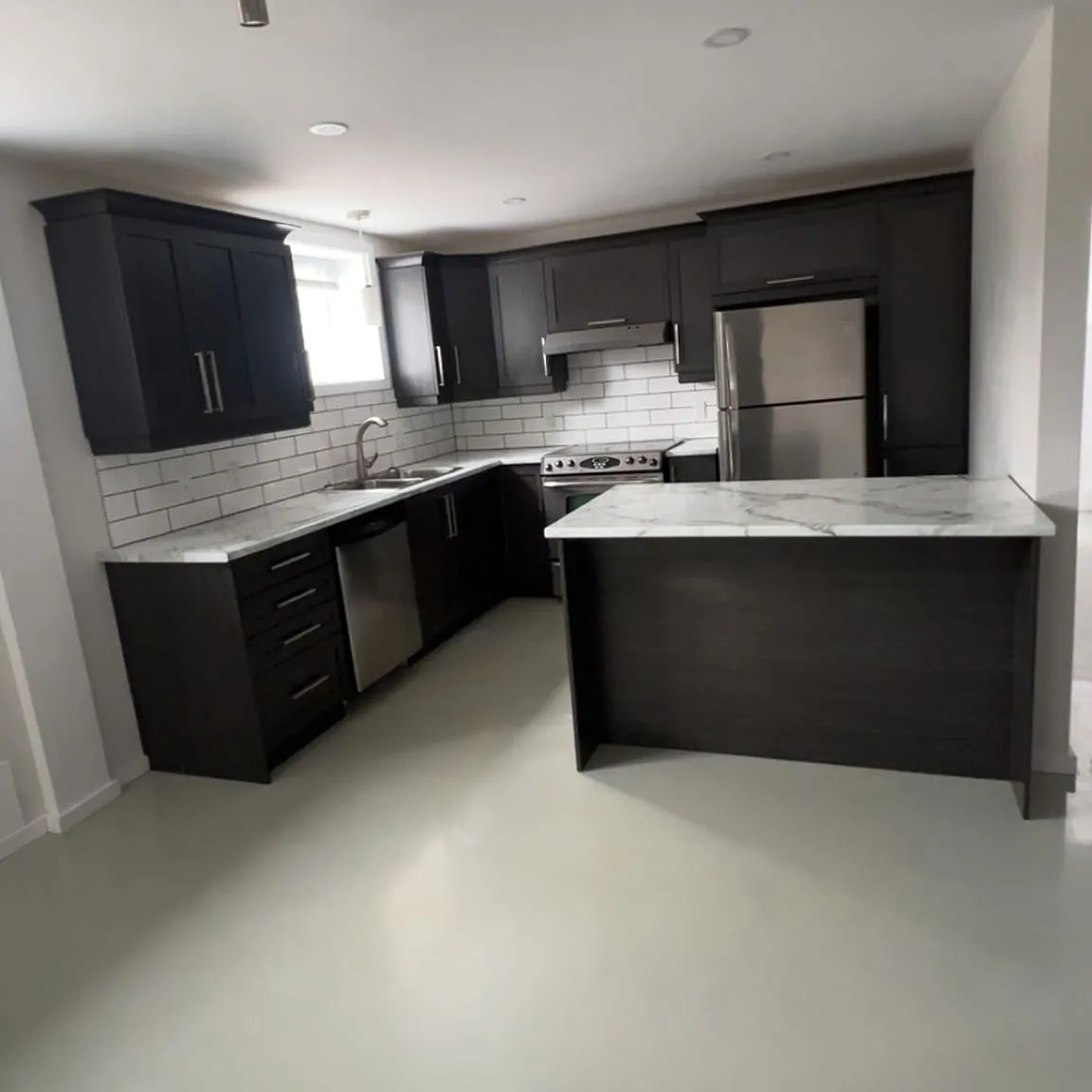2 bed, $1,650 — Photo 3