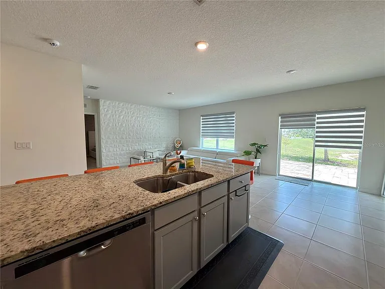 9004 Tuscan Cypress St — Photo 13