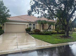 153 New Briton Ct, Bradenton, FL 34212