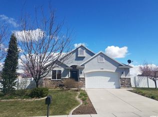 1448 N 2530 W, Clinton, UT 84015