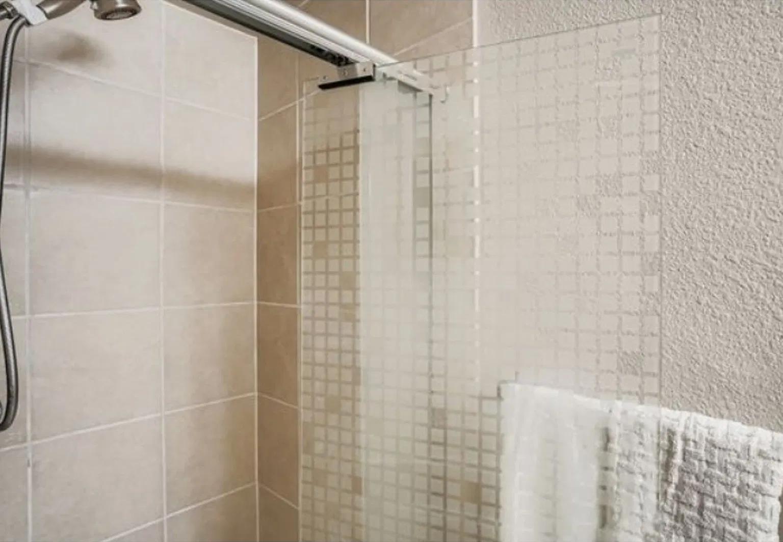 Charming 2BR Condo in Denver — Photo 3