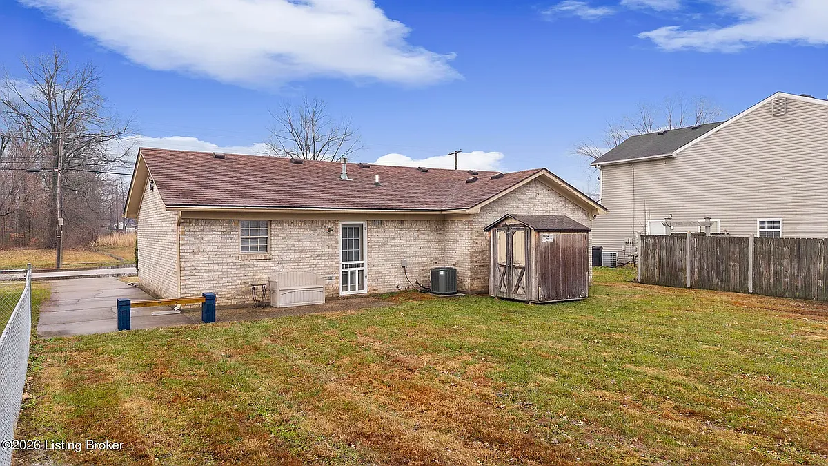 Building Photo - 3726 Bonaventure Blvd