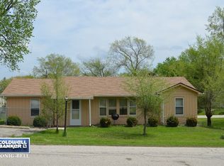 6206 Hillcrest Rd, Oakwood Hills, IL 60013