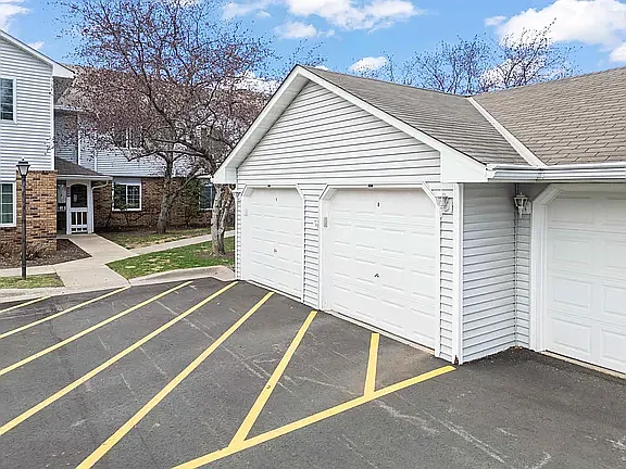 3569 Blue Jay Way #202 — Photo 13