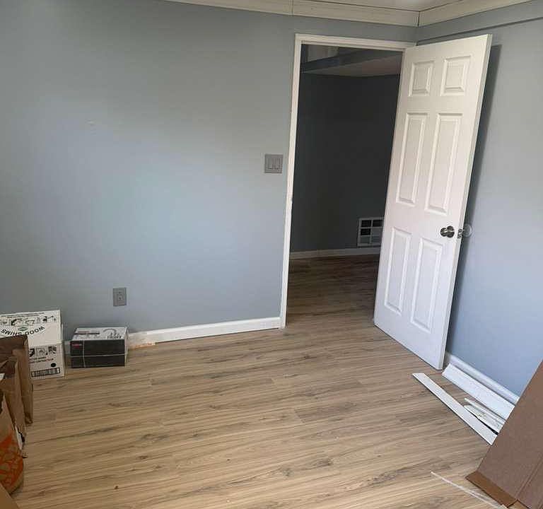 1st image of 384 W 22nd St #1
