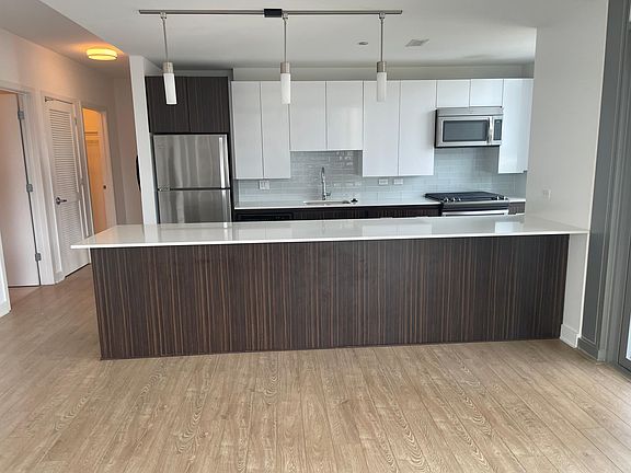 2nd image of 211 N Stetson Ave #1