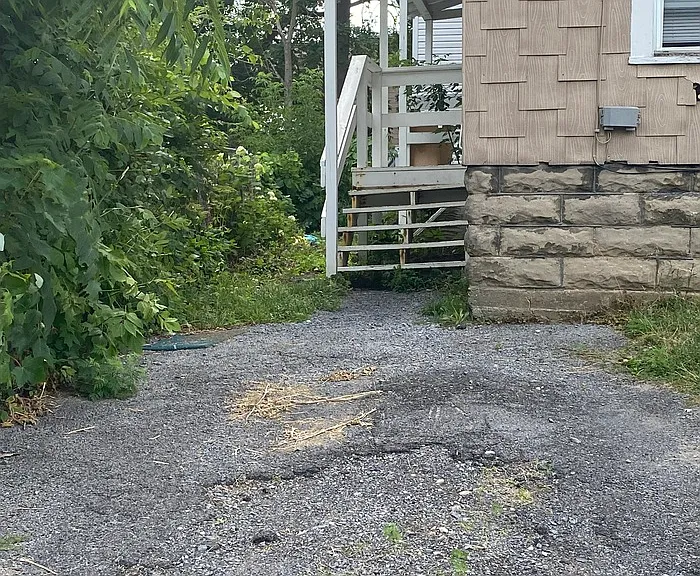 1001 Academy St #LEFT — Photo 32