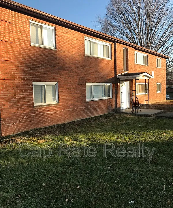 3632 Cushing Dr #D
