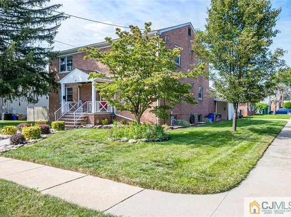 18 Tennyson St, Carteret, NJ 07008