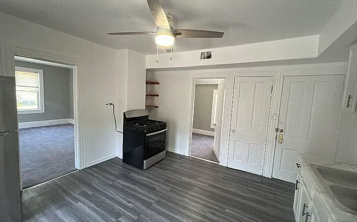 1079 E 68th St #2 — Photo 6