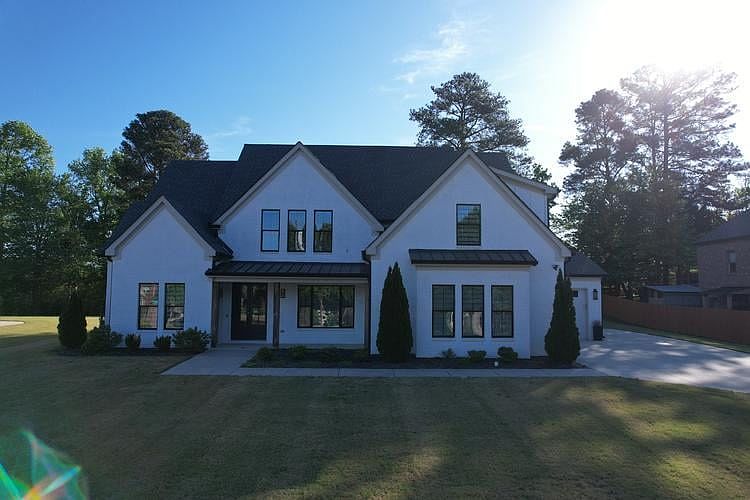1st image of 1375 Harris Rd