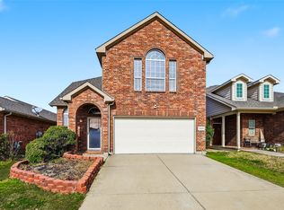 5920 Kristen Dr, Fort Worth, TX 76131