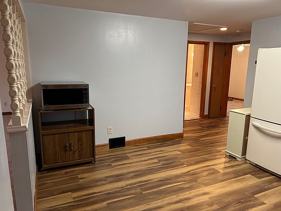2nd image of 5012 Richmond Ave