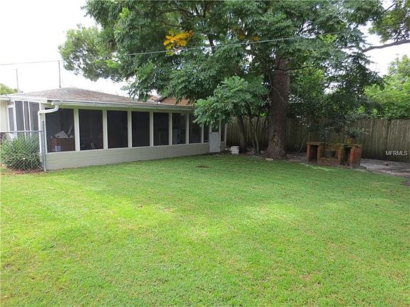 4th image of 1914 N Westmoreland Dr