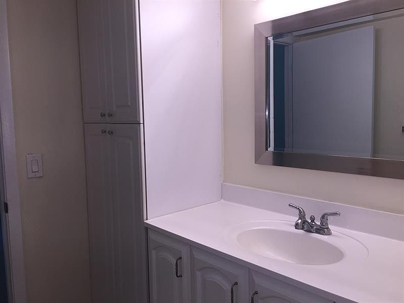 2nd image of 21954 Tidewater Ter APT 106