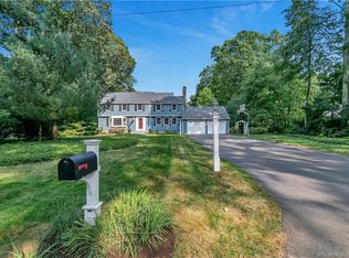 28 Highwood Dr, Avon, CT 06001