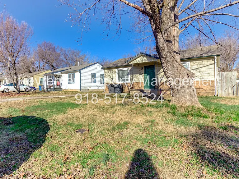 3743 W 42nd Pl — Photo 2