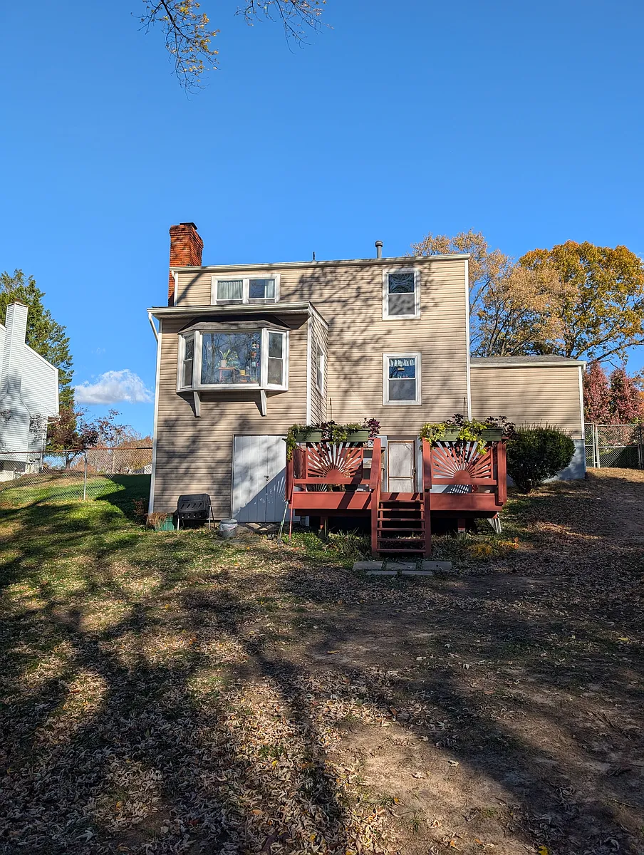 Building Photo - 8330 Dubbs Dr
