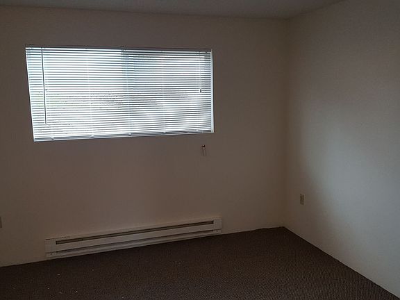 4th image of 1015 Otis St #122