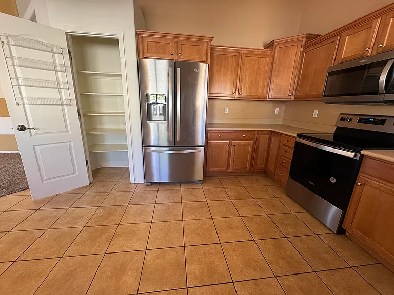 6590 E Cooperstown Dr — Photo 3