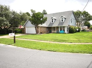 524 E Timberlake Dr, Mary Esther, FL 32569
